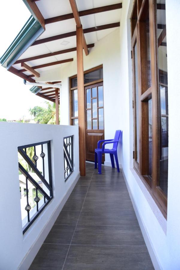 Saru Holiday Apartment - Up To 6 Guests Канді Екстер'єр фото