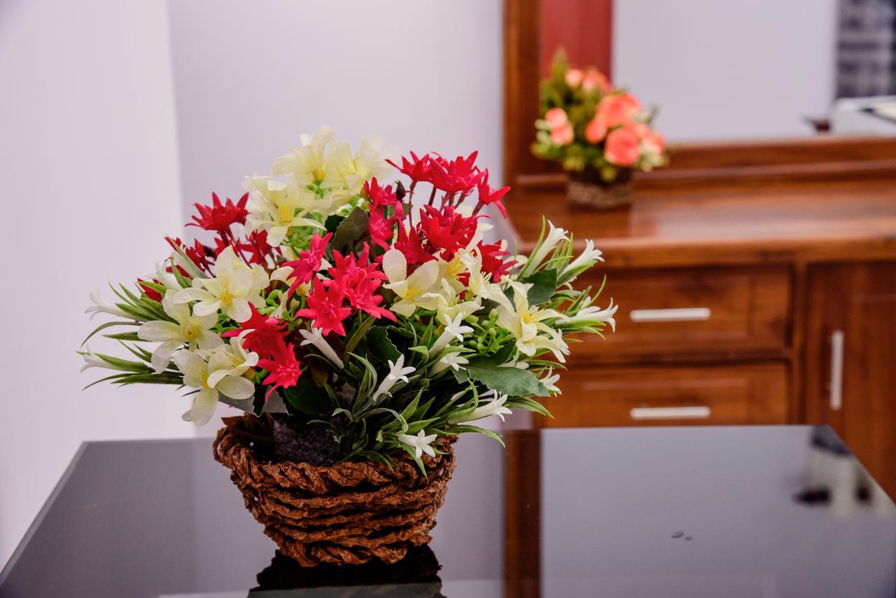 Saru Holiday Apartment - Up To 6 Guests Канді Екстер'єр фото